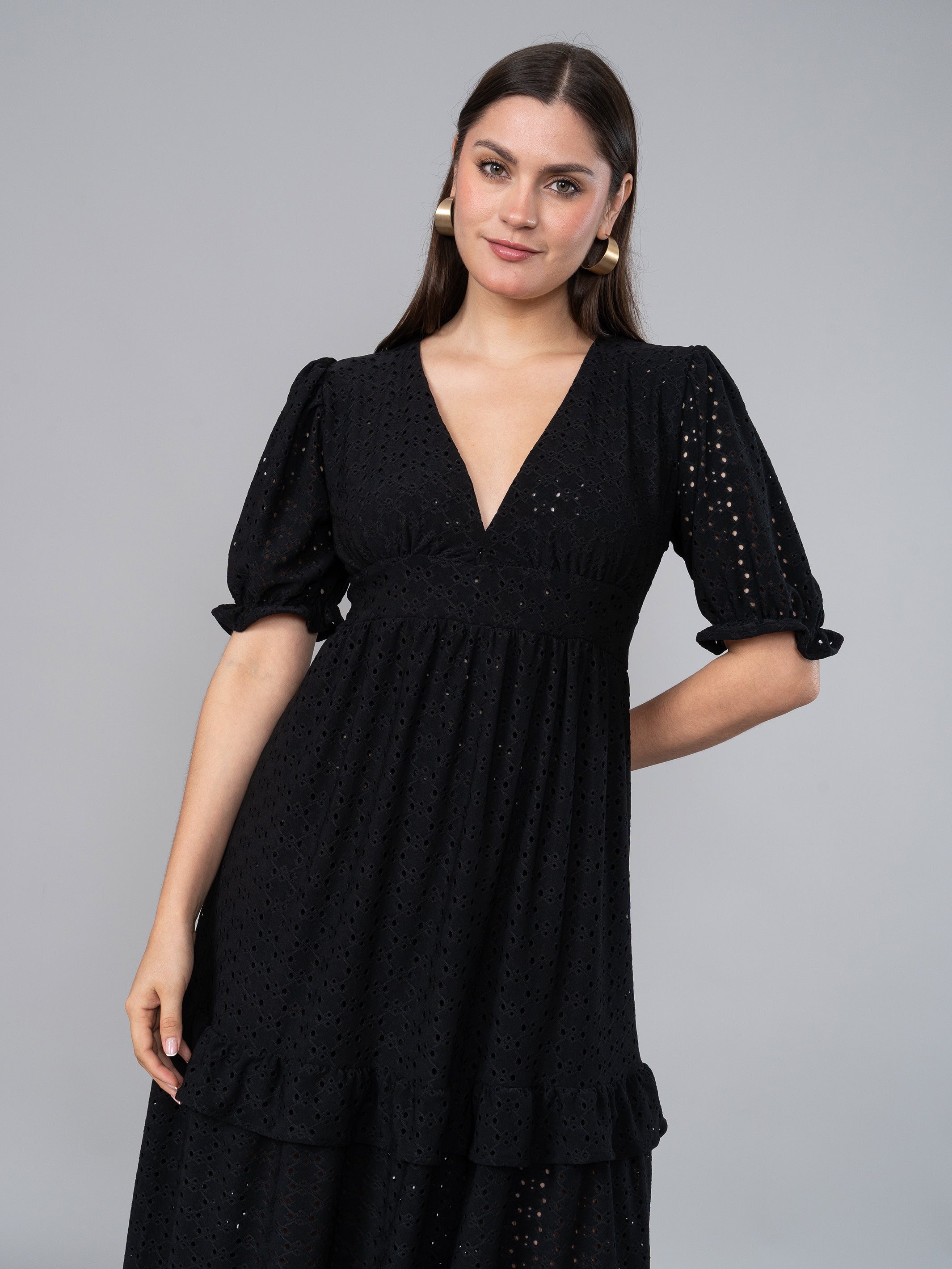 VESTIDO NEGRO DE MUJER CON COLOR NEGRO 